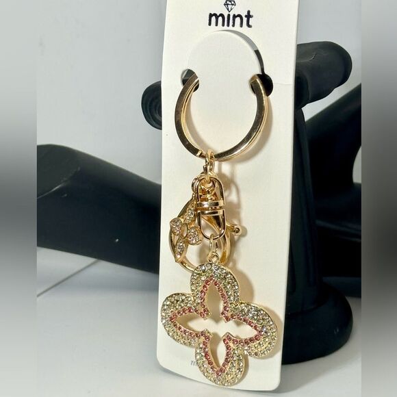 BAG CHARM Crystal Clover Keychain Charm - Pink & Gold Accent - Picture 5 of 7